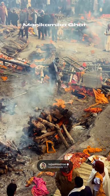 इच्छाएँ अंतहीन हैं 🙌🕉️
Follow @iujjwalmishraa
#manikarnikaghat #shiv #trendingreels #kashi #varanasi