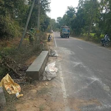 सागर-टीकमगढ़ हाईवे मार्ग पर बसगोई के पास पुलिया का कार्य हुआ पूर्ण
-
एनएच द्वारा सागर-टीकमगढ़ हाईवे मार्ग पर बसगोई के पा...