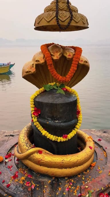 शिव सदा सहायते🕉️🙌
@varanasi_banaras_kashi