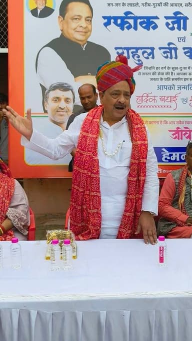 दीपावली पर सजेंगे इस बार रतनगढ़ के बाजार, जन्मदिन पर कांग्रेस नेता रफीक मंडेलिया ने की घोषणा