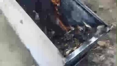 শীতলকুচি: বারোমাসিয়া এলাকায় ফ্রিজের আগুন লেগে পুড়ে ছাই ঘরের আসবাবপত্র সহ একটি বাইক ঘটনাস্থলে দমকলের একটি ইঞ্জিন