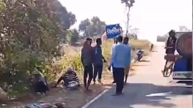 रनियां: निरसिंग गांव में लकड़ी से लदा ट्रैक्टर पलटा, दो की मौत और चार घायल