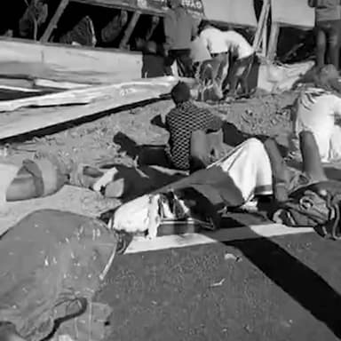 #cg #cgnews #jharkhanad #bus
छत्तीसगढ़-झारखंड बॉर्डर पर दर्दनाक हादसा: सगाई में जा रही बस पलटी, 10 की मौत; 19 गंभीर, ब्...