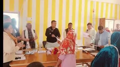 अस्थावां: अस्थावां प्रखंड कार्यालय में पंचायत समितियों की बैठक, विधायक डॉ. जितेंद्र कुमार भी हुए शामिल