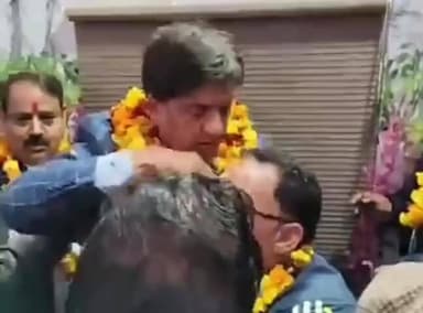 ਹੁਸ਼ਿਆਰਪੁਰ: ਮਾਤਾ ਚਿੰਤਪੁਰਨੀ ਚੌਂਕ ਵਿੱਚ ਐਲਈਡੀ ਦਾ ਕੀਤਾ ਵਿਧਾਇਕ ਨੇ ਉਦਘਾਟਨ