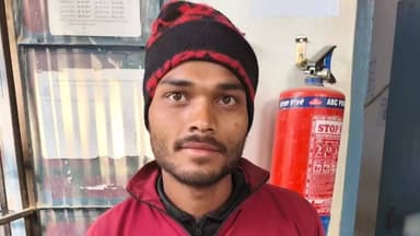 रामगढ़वा: जिले के रामगढ़वा थाना कांड संख्या-84/22 (हत्या के प्रयास) के नामजद अभियुक्त हरेंद्र महतो ने किया आत्मसमर्पण