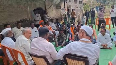 सोयगाव: माजी मंत्री अब्दुल सत्तार यांच्या जिल्हा परिषद पंचायत समिती निवडणुकीच्या अनुषंगाने विविध गावांना भेटी