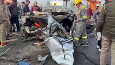 मिलक: रामपुर के दिल्ली-लखनऊ हाईवे पर हुए हादसे में 2 की मौत, 3 घायल, ट्रक की तलाश में जुटी सिविल लाइंस पुलिस