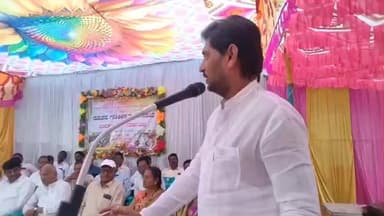 ಕಾಗವಾಡ: ನಮ್ಮ ಹಾಗೂ ರಾಜು ಕಾಗೆ ಅವರ ನಡುವೆ ತಾವೂ ಭಿನ್ನಾಭಿಪ್ರಾಯವಿಲ್ಲ: ಸಂಬರಗಿ ಗ್ರಾಮದಲ್ಲಿ ಊಹಾಪೋಹಗಳಿಗೆ ತೆರೆ ಎಳೆದ ಚಿದಾನಂದ ಸವದಿ