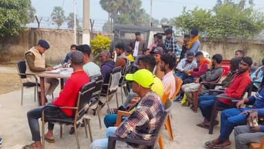 बरबीघा: सोमवार को जयरामपुर थाना में सरस्वती पूजा को लेकर शांति समिति की बैठक आयोजित की गई