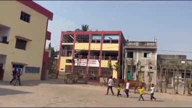 હાંસોટ: ગડખોલ ગામ સ્થિત સરસ્વતી વિદ્યામંદિર માં નર્સરી વર્ગખંડમાં આગ લાગી હતી