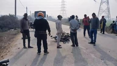 पंडारक: एनटीपीसी के पास एनएच किनारे अज्ञात वाहन ने बाइक को मारी टक्कर, बाइक सवार बाल-बाल बचा