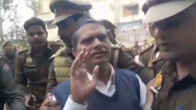 देवरिया में #पूर्व_IPS_अमिताभ_ठाकुर को जमानत, पत्नी की अर्जी खारिज#amitabhthakur