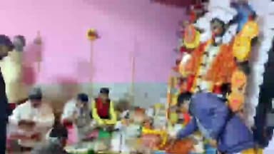 दाड़ी: सांसद मनीष ने भव्य मां रक्षा काली पूजा का किया उद्घाटन, 801 बकरों की हुई बलि