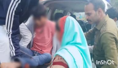 राघोगढ़: आरोन पाटन रोड पर दो बाइकों की टक्कर में तीन लोग घायल; डायल 112 ने अस्पताल में कराया भर्ती