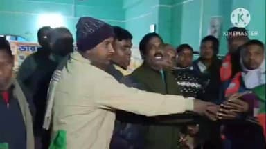 নয়াগ্রাম: নয়াগ্ৰামে তৃনমূলের ধস! বিজেপির মন্ডল সভাপতির হাত ধরে তিনটি পরিবার তৃণমূল ছেড়ে বিজেপিতে যোগদান