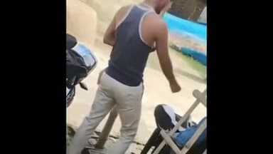 कटरा: धनौर पोस्ट ऑफिस में डाकिया का पैसे लेते वीडियो वायरल, उगाही का आरोप