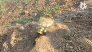 ಸವದತ್ತಿ: ಧೂಪದಾಳ ಗ್ರಾಮದಲ್ಲಿ ದೇವಸ್ಥಾನಕ್ಕೆ ಕನ್ನ ಹಾಕಿ ಬೆಳ್ಳಿ, ಚಿನ್ನಾಭರಣ ಹೊತ್ತೊಯ್ದ ಖದೀಮರು