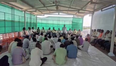 ಶಿರಹಟ್ಟಿ: ಬೃಹತ್ ಹಿಂದೂ ಸಮಾವೇಶ ಹಿನ್ನಲೆಯಲ್ಲಿ ಹೆಬ್ಬಾಳದಲ್ಲಿ ಪೂರ್ವಭಾವಿ ಸಭೆ