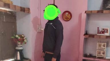 सेवढ़ा: सेवढ़ा नगर के किराना व्यवसायी सुमित पहारिया ने फांसी लगाकर की आत्महत्या, पुलिस जांच में जुटी