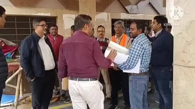 কালনা ১: অম্বিকা কালনা অমৃত ভারত প্রকল্পের কাজে কিছুটা অসন্তুষ্ট DRM, ইঞ্জিনিয়ারদের কাজের গতি নিয়ে কড়া প্রশ্ন!