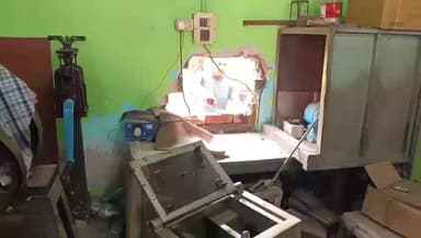 ঢেকিয়াজুলি ভাগ: গাধাজুলিত থকা মনিকা জুৱেলাৰ্চত চুৰিকাণ্ড,প্ৰায় ১০ লক্ষাধিক টকাৰ সোণৰূপ নিলে চোৰে