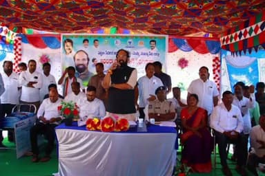 నేరేడుచర్ల: మహిళల అభ్యున్నతే ధ్యేయం: నేరేడు చర్ల లో మంత్రి ఉత్తమ్