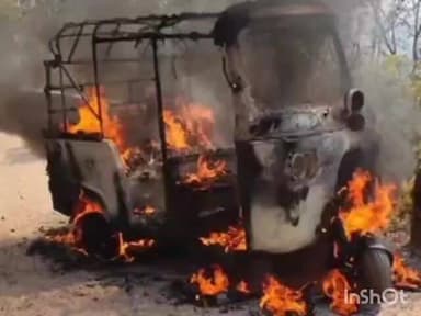 करतला: मड़वारानी पहाड़ पर चलती ऑटो में लगी भीषण आग