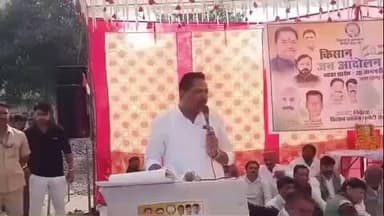 बेगमगंज: बेगमगंज में कांग्रेस जन आंदोलन यात्रा में शामिल हुए विधायक देवेंद्र पटेल