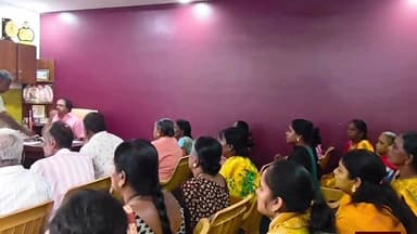 குடியாத்தம்: குடியாநத்தம் நகராட்சியில் 35 வது வார்டு மக்களை நேரில் அழைத்து நிறை குறைகள் குறித்து கேட்டறிந்த நகர மன்ற தலைவர்