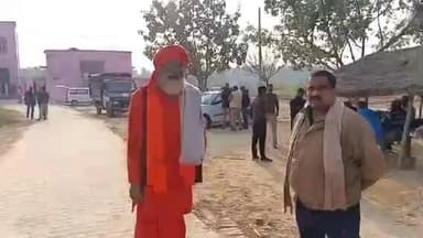 मिश्रिख: मधईपुर के पास संदिग्ध अवस्था में ट्रैक्टर ट्राली के पास मिला ड्राइवर का शव, मचा हड़कंप, पुलिस तहकीकात में जुटी