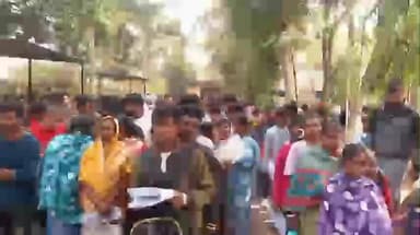 মথুরাপুর ২: মথুরাপুর দু'নম্বর ব্লক অফিসে চলছে নতুন ভোটারদের জন্য একটিভ হিয়ারিং,