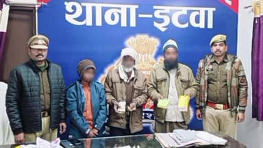 इटवा: इटवा पुलिस ने घर से नाराज होकर निकले नाबालिग बालक को सोने के आभूषण व ₹31,630 नकद के साथ परिजनों को सौंपा