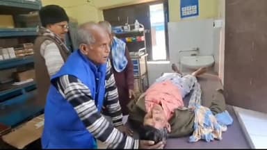 कुमारखंड: कुमारखंड धर्म कांटा के पास सड़क दुर्घटना में टेंपो सवार एक व्यक्ति घायल