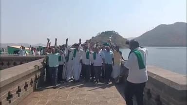 ಹಿರಿಯೂರು: ಹಿರಿಯೂರಿನ ವಾಣಿ ವಿಲಾಸ ಸಾಗರ ಜಲಾಶಯಕ್ಕೆ ರೈತ ಸಂಘದ ಮುಖಂಡರಿಂದ ಬಾಗಿನ