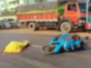 रायपुर: स्कूटी को ट्रक ने चपेट में लिया, एक व्यक्ति की हुई मौत