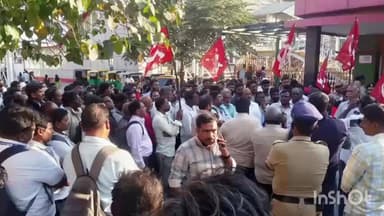 ಬಂಗಾರಪೇಟೆ: : ಕೆಎಸ್ಆರ್ ಬೆಂಗಳೂರು ರೈಲ್ವೆ ನಿಲ್ದಾಣದಿಂದ ಬಂಗಾರಪೇಟೆಗೆ ಮಾರ್ಗವಾಗಿ ಮಾರಿಕುಪ್ಪಂಗೆ ರೈಲು ಸಂಖ್ಯೆ 66532 ಕಾರ್ಯಾಚರಣೆಯಾಗುವಂತೆ ಒತ್ತಾಯ