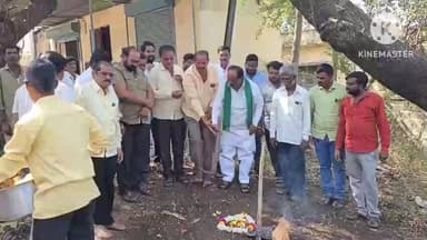 ನವಲಗುಂದ: ನವಲಗುಂದದಲ್ಲಿ ಅಂಗವಿಕಲರ ಭವನ ನಿರ್ಮಾಣ ಕಾಮಗಾರಿಗೆ ಭೂಮಿಪೂಜೆ ನೆರವೇರಿಸಿದ ಶಾಸಕ ಎನ್.ಎಚ್.ಕೋನರಡ್ಡಿ