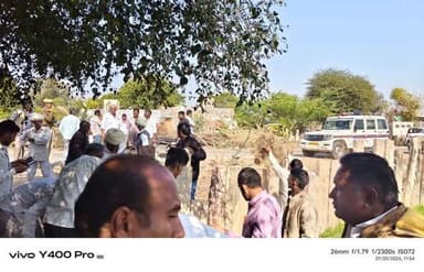 बेलवा ग्राम पंचायत में स्टेट हाई वे बालेसर –तिंवरी रोड़ से टीकूजी के बेरे तक जाने वाले बंद पड़े कटाण रास्ते को पुलिस एवं प...