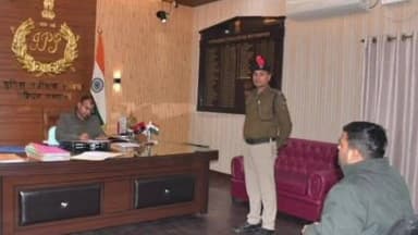 बेतिया: जनता की फ़रियाद पर एसपी का सीधा एक्शन! पुलिस कार्यालय में जनसुनवाई, अधिकारियों को मिले सख्त निर्देश