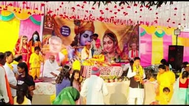 सिलवानी: ग्राम चंदोरिया में श्रीमद्भागवत कथा ज्ञानयज्ञ में पूर्व मंत्री रामपाल सिंह हुए शामिल