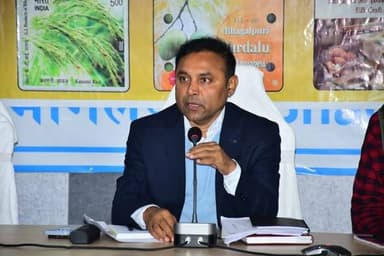 भागलपुर 20 जनवरी 2026, भागलपुर के समीक्षा भवन में जिलाधिकारी डॉक्टर नवल किशोर चौधरी की अध्यक्षता में भागलपुर के जी आई टै...