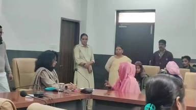 रतलाम: जन सुनवाई में आवेदिका ने मल्टी की शेष राशि माफ़ करवाने के लिए दिया आवेदन