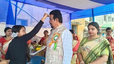 করিমপুর ১: মঙ্গলবার করিমপুরের বিভিন্ন স্কুলের বার্ষিক ক্রীড়া প্রতিযোগীতায় অংশগ্রহণ করেন বিধায়ক বিমলেন্দু সিংহ রায়