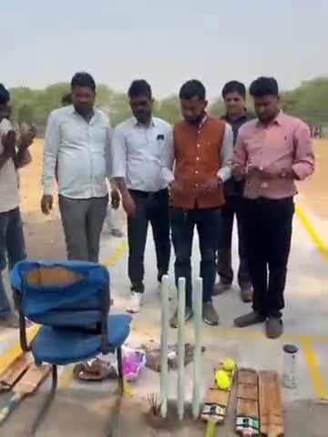 सिमगा: देवरीडीह में ग्राम स्तरीय क्रिकेट प्रतियोगिता का शुभारंभ किया गया