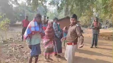 रनियां: तांबा हालोम और बघिया में थाना प्रभारी ने 30 जरूरतमंदों के बीच कंबल का वितरण किया