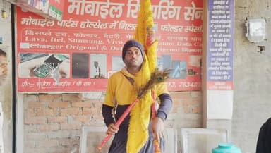 बाराचट्टी: खाटू श्याम पैदल यात्रा पर निकले शख्स का बाराचट्टी में हुआ स्वागत