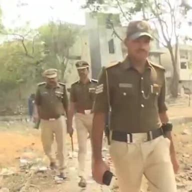 ಕಲಬುರಗಿ: ಮೋಹನ್ ಲಾಡ್ಜ್ ಬಳಿ ಕೊಲೆ ಪ್ರಕರಣ ಆರೋಪಿಗಳ ಸುಳಿವು ಸಿಕ್ಕಿದೆ.. ನಗರದಲ್ಲಿ ಪೊಲೀಸ್ ಆಯುಕ್ತ ಡಾ ಶರಣಪ್ಪ