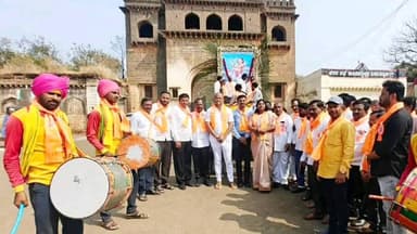 ಬಸವಕಲ್ಯಾಣ: ನಗರದಲ್ಲಿ ನಿಜ ಶರಣ ಅಂಬಿಗರ ಚೌಡಯ್ಯನವರ ಜಯಂತಿ ನಿಮಿತ್ತ ಅದ್ಧೂರಿಯಾಗಿ ಜರುಗಿದ ಮೆರವಣಿಗೆ