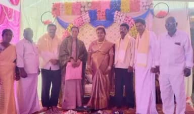 గౌడనపల్లి సర్పంచ్ పుట్ట రంగమ్మ ఇంట్లో జరిగిన శుభ కార్యక్రమాన్ని హాజరైన వైకాపా రాష్ట్ర నాయకులు